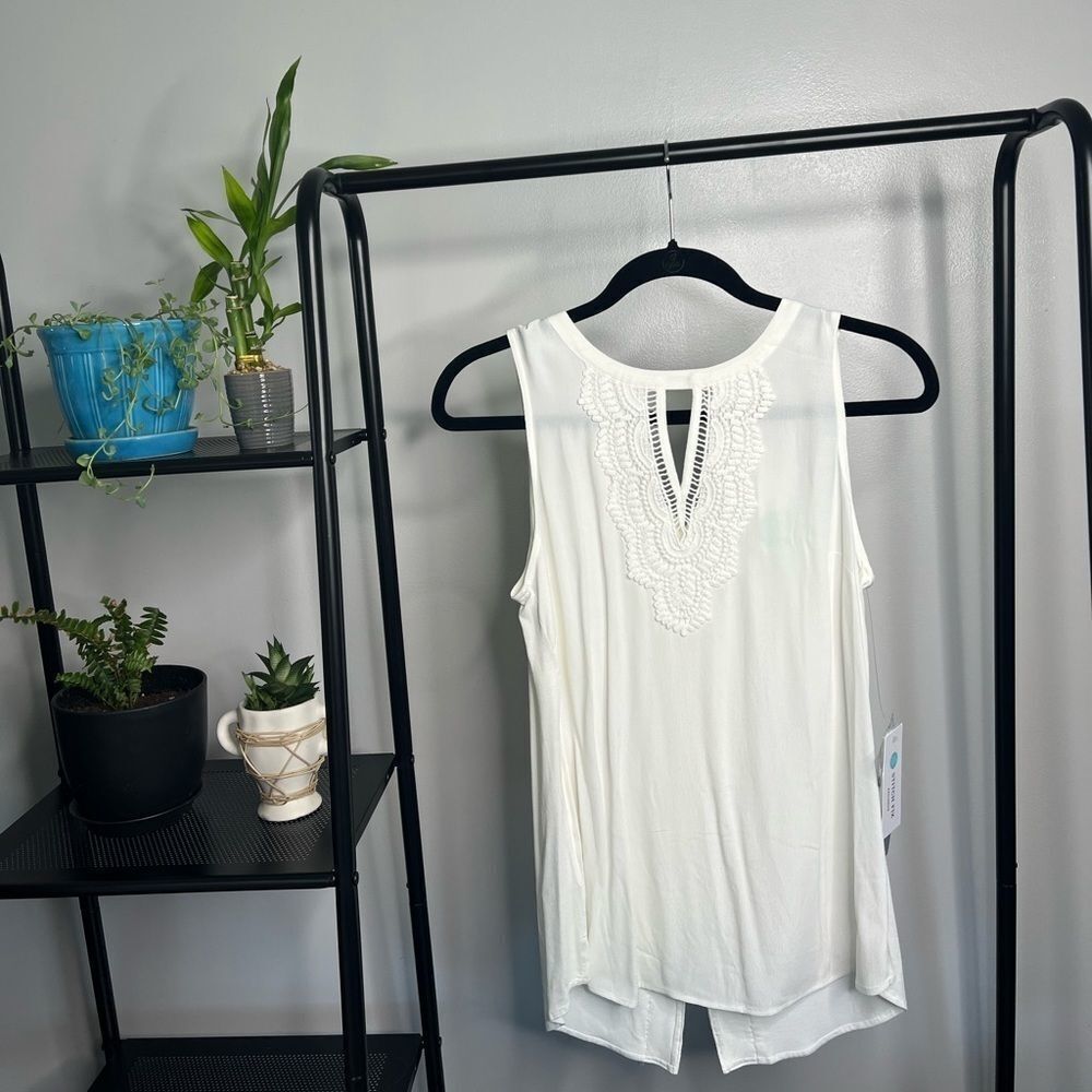 Daniel Rainn Quin Keyhole Crochet Top